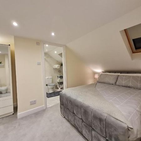 Double Room In Shared Flat Лондон Екстериор снимка